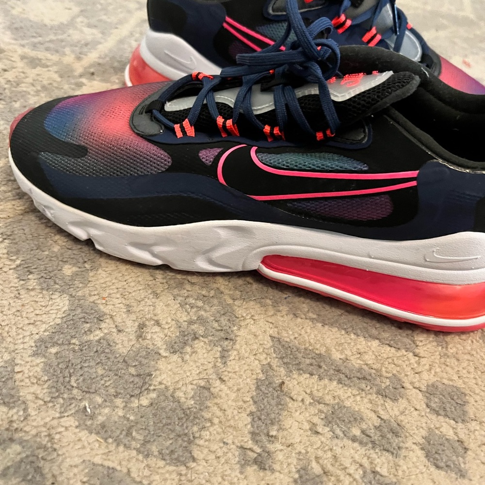 New Nike Air Max 70 React - Womens Size 11